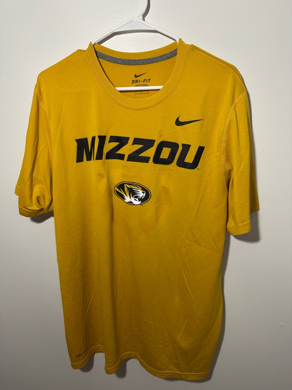 Nike Gold Mizzou Dri-FIT Short Sleeve Tee Size Large